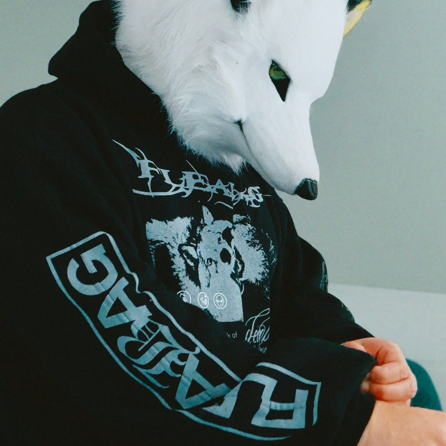 Sudadera Eaten Alive